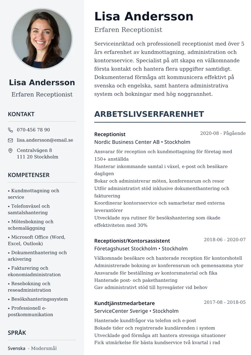 CV-exempel för receptionist med tvåspaltig layout och sidopanel för språk och kompetenser