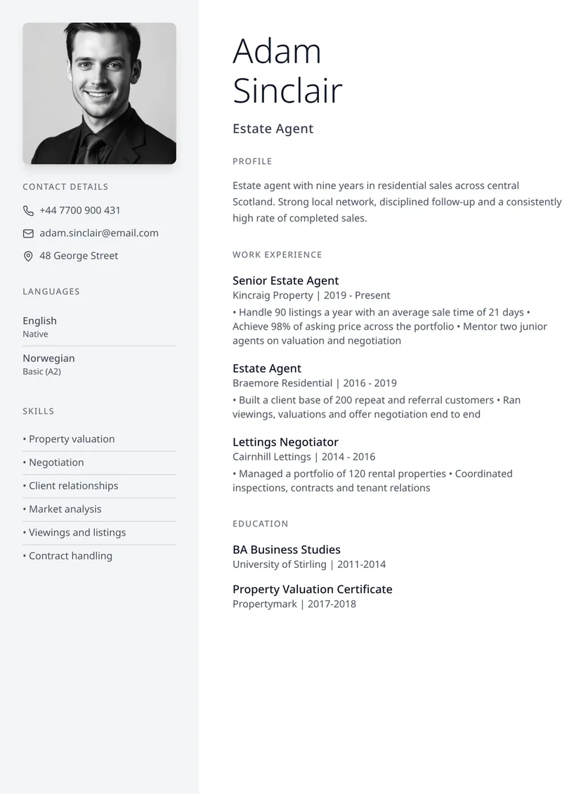 Cv mall på engelska: Nordisk med rubrikerna Work Experience, Education och Skills